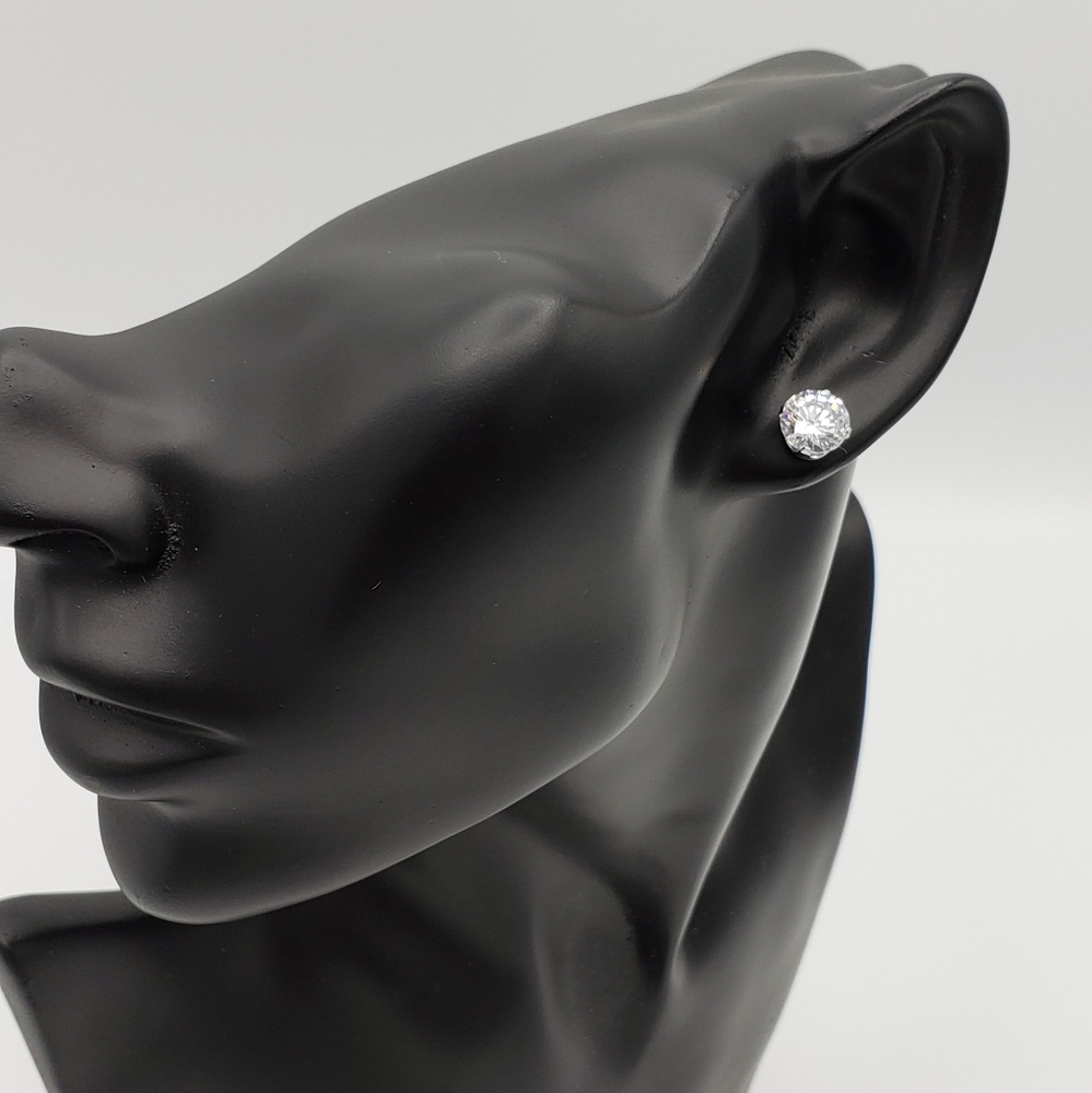 ✅💯 GENUINE STERLING SILVER *925* 4CT CZ STUDS - Picture 2 of 7